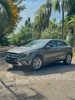 Mercedes-Benz GLA 200 1.6 CGI Advance 7g-dct 4 portas