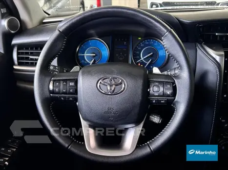 HILUX SW4 2.8 D-4D TURBO DIESEL SRX PLATINUM 4X4