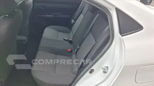 YARIS 1.5 16V FLEX SEDAN XL LIVE MULTIDRIVE
