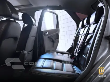 FOCUS HATCH - 2.0 TITANIUM HATCH 16V 4P AUTOMÁTICO