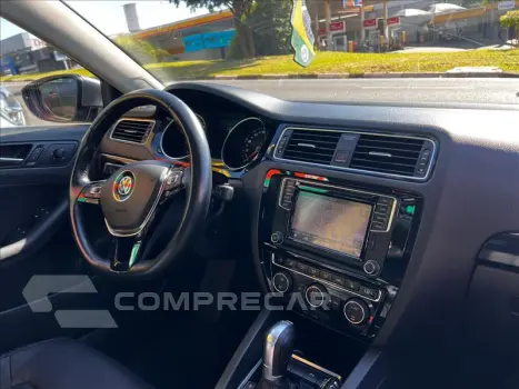 JETTA 2.0 TSI Highline 211cv