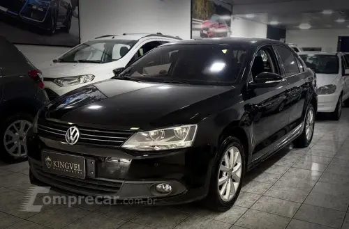 Volkswagen JETTA 2.0 4 portas