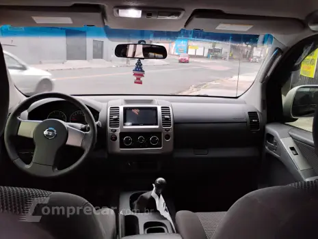 FRONTIER 2.5 LE 4X4 CD Turbo EL