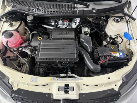 SAVEIRO 1.6 Cross CD 16V