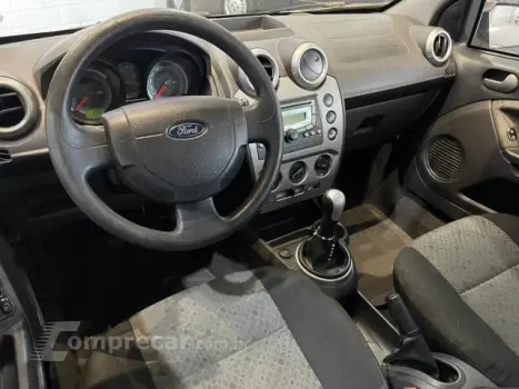 FIESTA HATCH - 1.6 ROCAM HATCH 8V 4P MANUAL