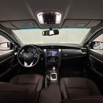 Hilux SW4 SRX 4x4 2.8 7 LUGARES TDI 16V Diesel Aut.