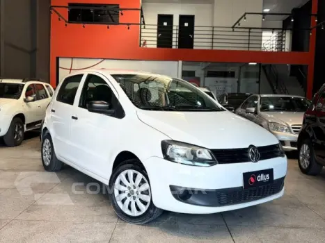 Volkswagen FOX - 1.0 MI 8V 4P MANUAL 4 portas