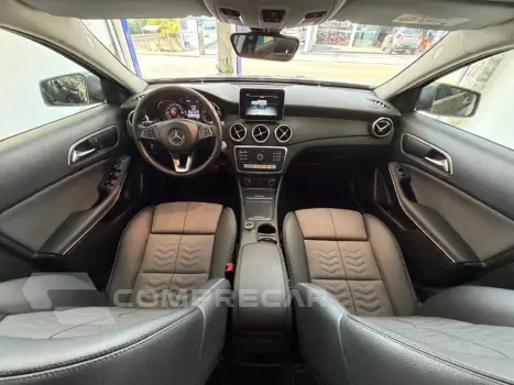 GLA 200 Style 1.6 TB 16V/Flex Aut.