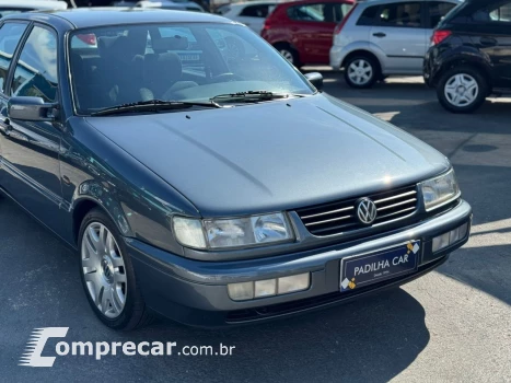 Passat 2.0 4P GL