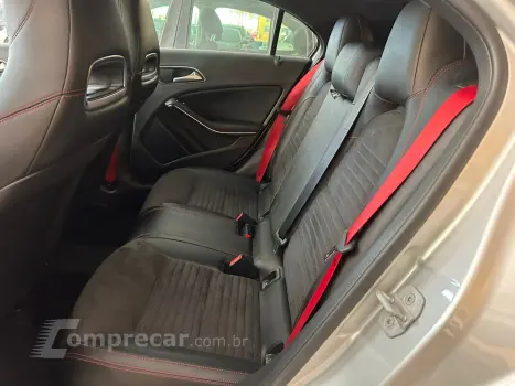 Classe Sport 4MATIC 2.0 16V 211cv Aut.