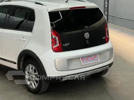 CROSS UP - 1.0 TSI 12V 4P MANUAL