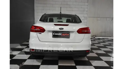 FOCUS SEDAN - 2.0 SE 16V 4P POWERSHIFT