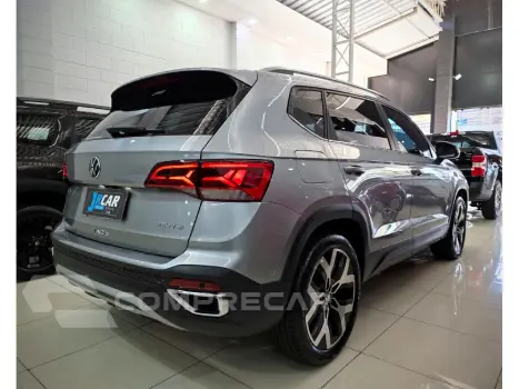 TAOS 1.4 250 TSI TOTAL FLEX HIGHLINE AUTOMÁTICO