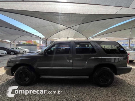 BLAZER 2.4 MPFI ADVANTAGE 4X2 8V GASOLINA 4P MANUAL