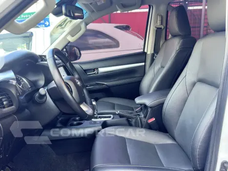 HILUX 2.8 D-4D TURBO DIESEL CD SRX PLUS 4X4 AUTOMÁTICO