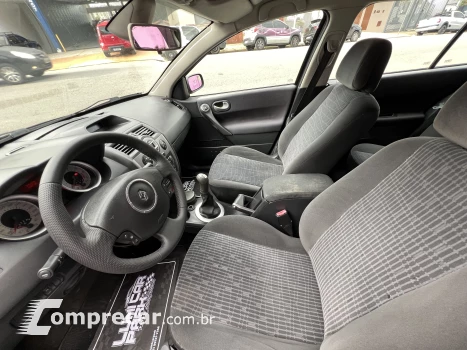 MÉGANE 1.6 Dynamique Grand Tour 16V
