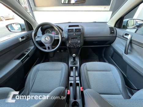 POLO SEDAN 1.6 MI 8V