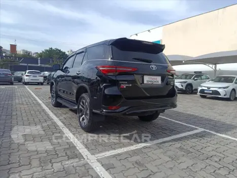 HILUX SW4 2.8 D-4D TURBO DIESEL SRX PLATINUM 7L 4