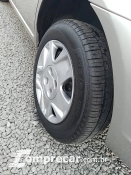 Fiesta Sedan 1.6 4P FLEX