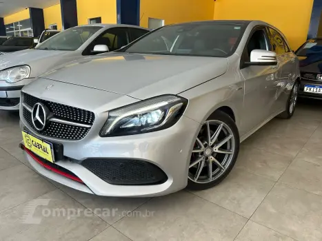 Mercedes-Benz Classe Sport 4MATIC 2.0 16V 211cv Aut. 4 portas