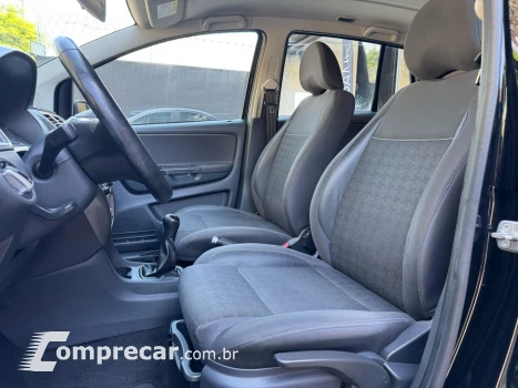 Fox Comfortline 1.6 Flex 8V 5p
