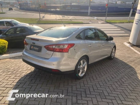 Focus 2.0 16V SE Plus Flex 5p Aut.
