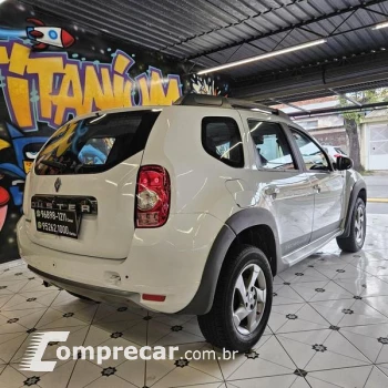 DUSTER 20 D 4X2