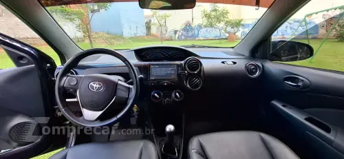 ETIOS 1.5 XLS Sedan 16V