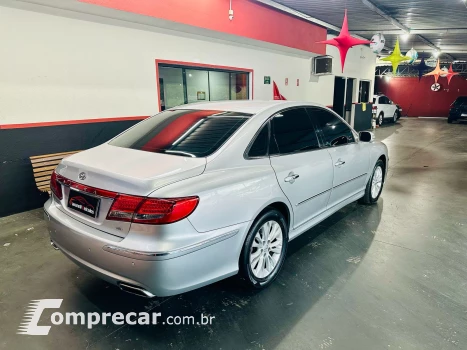 AZERA 3.3 MPFI GLS Sedan V6 24V
