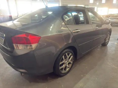 CITY 1.5 EX Sedan 16V