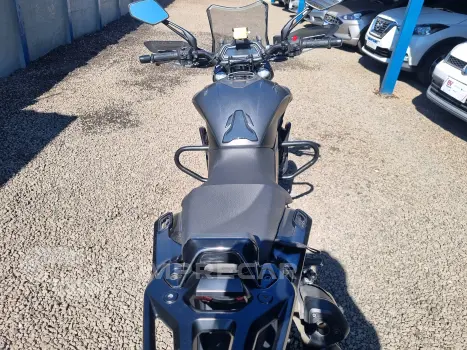 Dominar 400