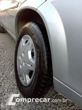 Classic Sedan 1.0 4P VHCE FLEX LS