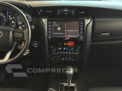 Hilux SW4 2.8 16V 4P SRX 4X4 7 LUGARES TURBO DIESEL AUTOMÁTI