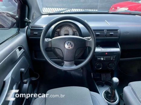 Volkswagen FOX - 1.0 MI BLACKFOX 8V 4P MANUAL 4 portas