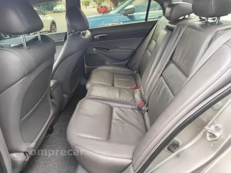 Civic Sedan LXS 1.8/1.8 Flex 16V Aut. 4p