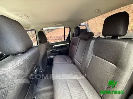 HILUX 2.8 D-4D TURBO DIESEL CD SR 4X4 AUTOMÁTICO