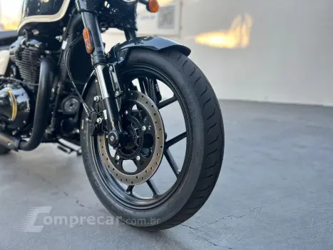 Shotgun 650 Stencil White