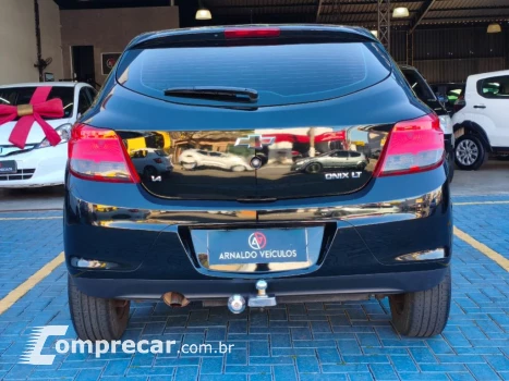 ONIX HATCH LT 1.4 8V FlexPower 5p Mec.