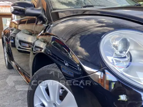 New Beetle 2.0 Mi 8V Gasolina 2P Automático