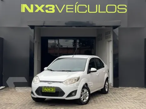 FORD FIESTA 1.6 ROCAM SEDAN 8V FLEX 4P MANUAL 4 portas