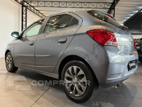 ONIX - 1.0 SPE/4 JOY BLACK 8V 4P MANUAL