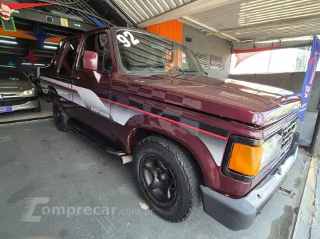 D20 4.0 Custom 4X2 CD 8V Turbo