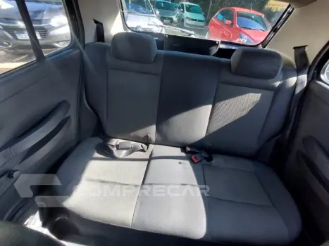 FOX - 1.0 MI 8V 4P MANUAL