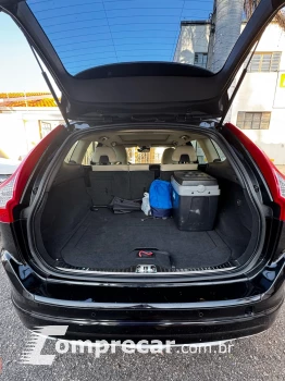 XC60 2.0 T5 Momentum