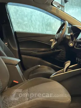 ONIX 1.0 Turbo Plus LT