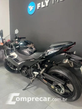 NINJA 400