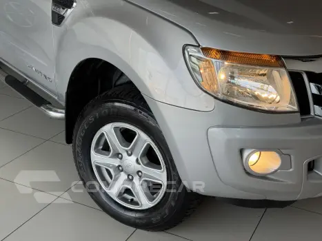 Ranger 3.2 20V CABINE DUPLA 4X4 LIMITED TURBO DIESEL AUTOMÁT