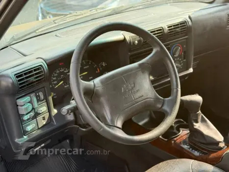 BLAZER 4.3 SFI DLX EXECUTIVE