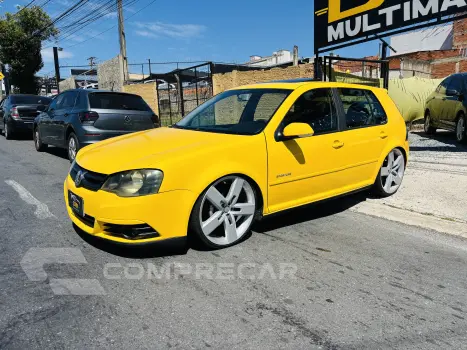 Volkswagen GOLF 1.6 MI Sportline 8V 4 portas