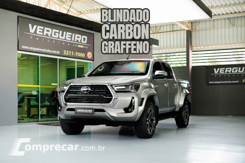 Toyota HILUX 2.8 D-4d Turbo CD SRX Plus 4X4 4 portas